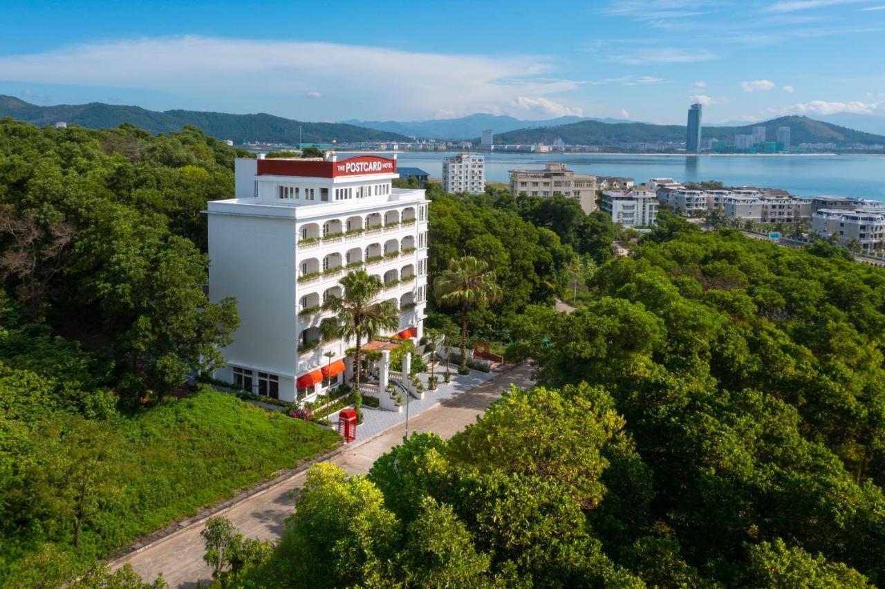 The Postcard Hotel Ha Long Exteriör bild